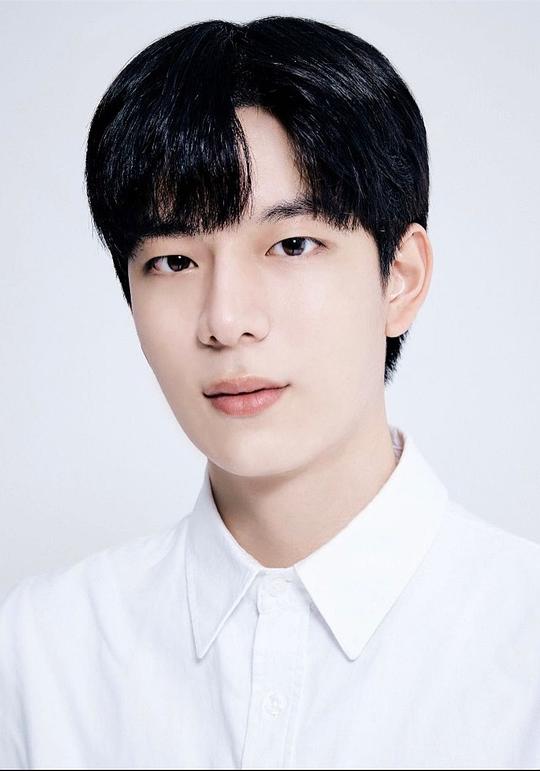 车有镇 Cha Yoo-Jin