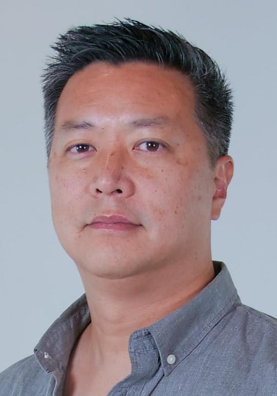 汤姆·黄 Tom Huang