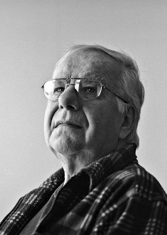 琼斯·兴伯利 János Zsombolyai