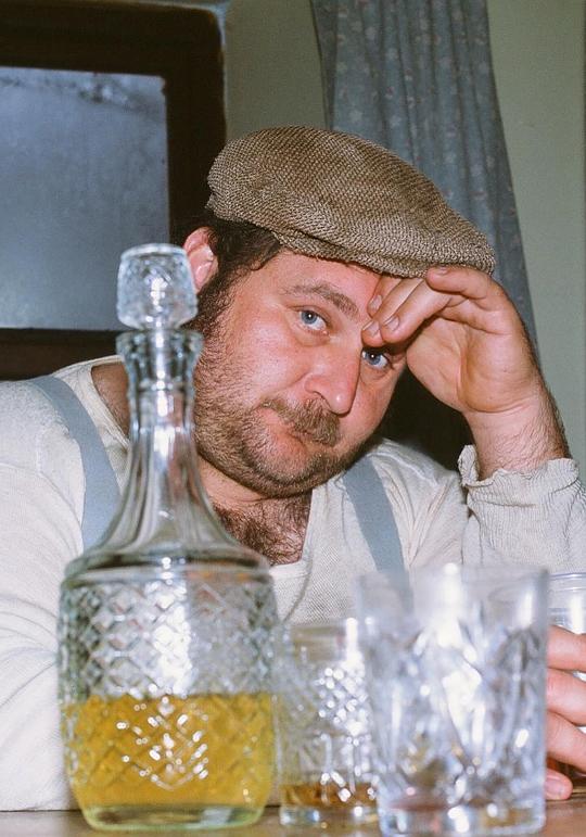 吕伊斯·塞拉 Lluís Serrat