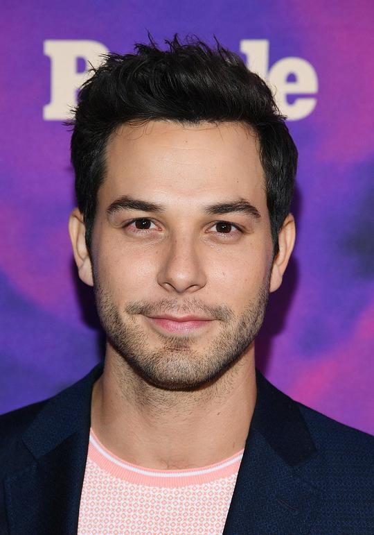 斯盖拉·阿斯丁 Skylar Astin