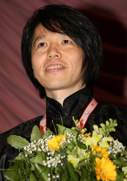 小田一生 Issei Oda