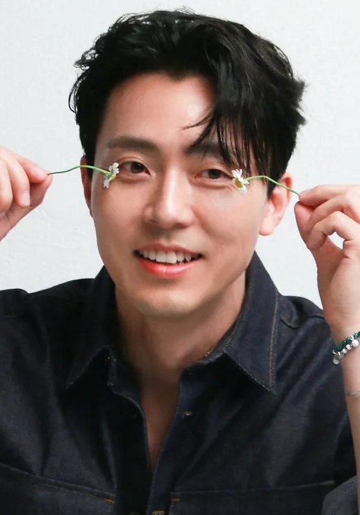 李茂生 Moo-Saeng Lee