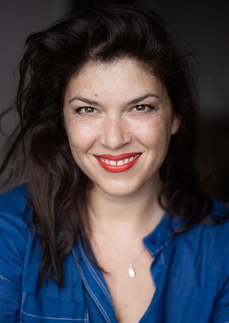 亚历桑德拉·卡拉米萨里斯 Alexandra Karamisaris