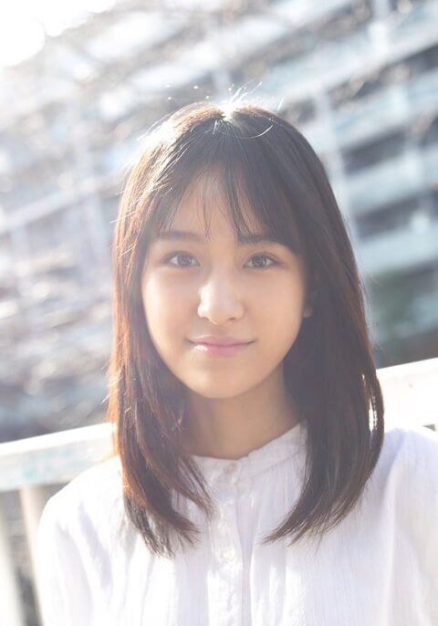 内田奈那 Nana Uchida