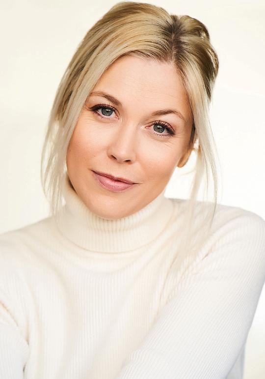 哈莉·锡姆斯 Haley Sims