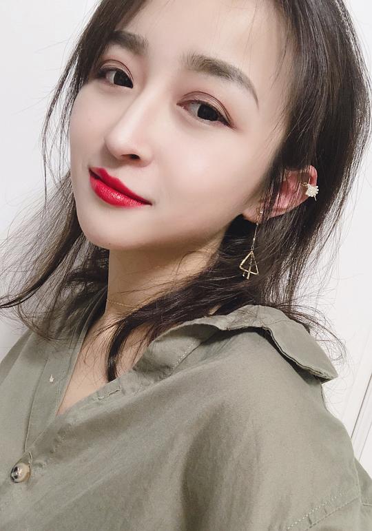 火虹媛 Hongyuan Huo