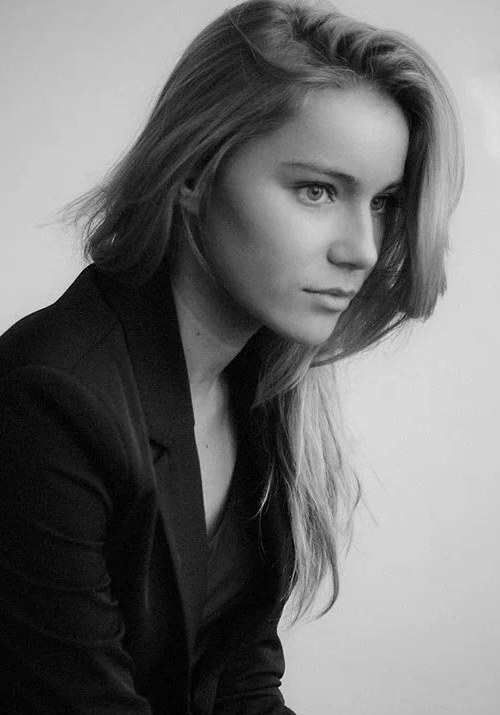 阿里娜·萨沃斯蒂亚诺娃 Arina Savostyanova