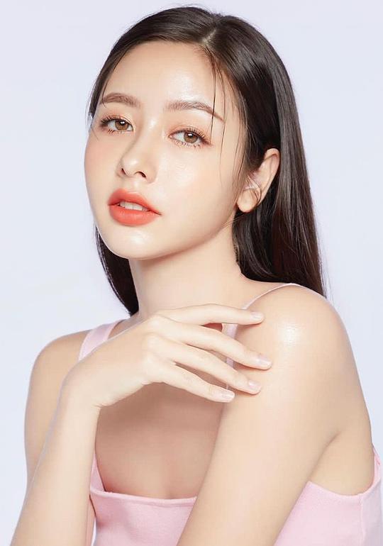安玛莉·杜瓦尔 Amarit Duval