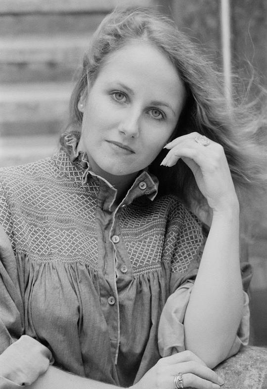 泽拉·克拉克 Zelah Clarke