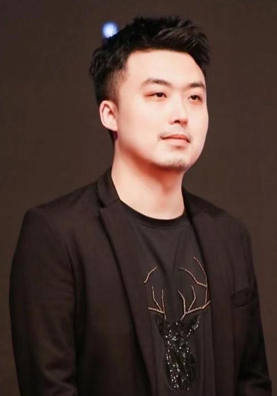 陆文睿 Wenrui Lu