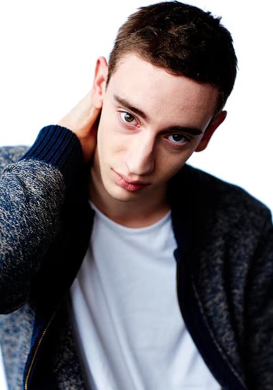 西奥多·佩尔兰 Théodore Pellerin