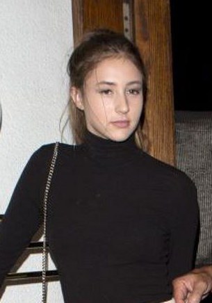 叶卡捷琳娜·梅齐娜 Ekaterina Mezina