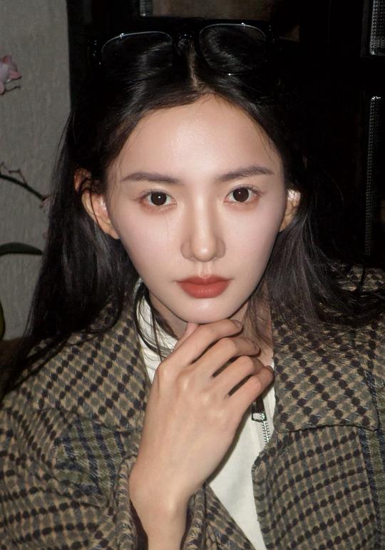 张婉莹 Stone