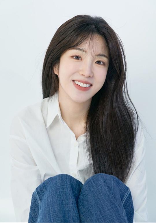 裴津锐 Bae Jin-ye