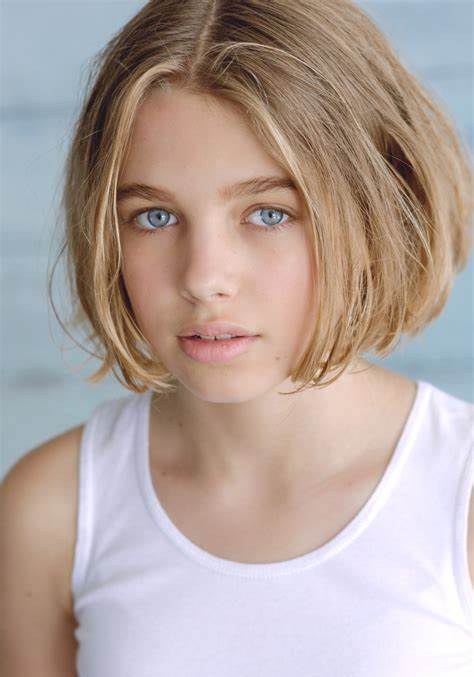 蒂根·克罗夫特 Teagan Croft