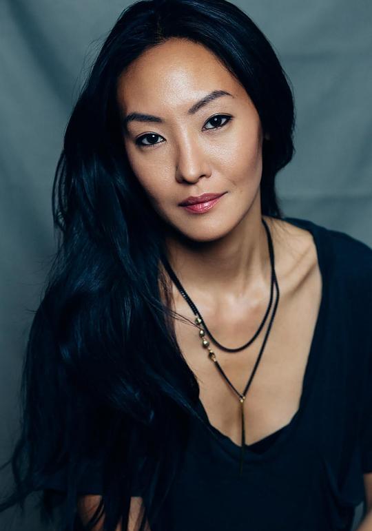 伊丽莎白·安维斯 Elizabeth Anweis
