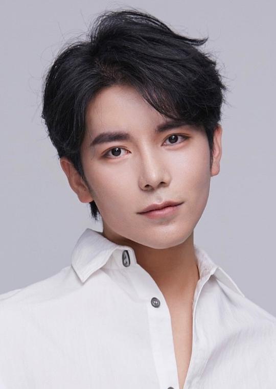 韩明希 Mingxi Han