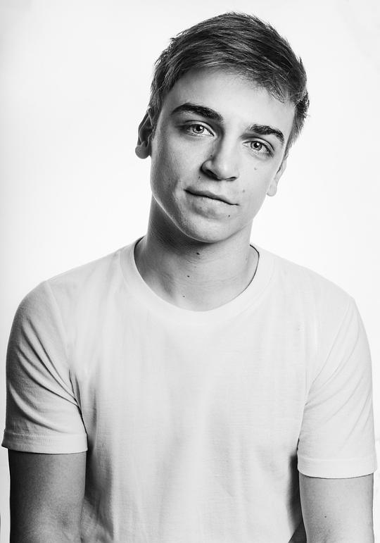 肖恩·戈兰迪洛 Sean Grandillo