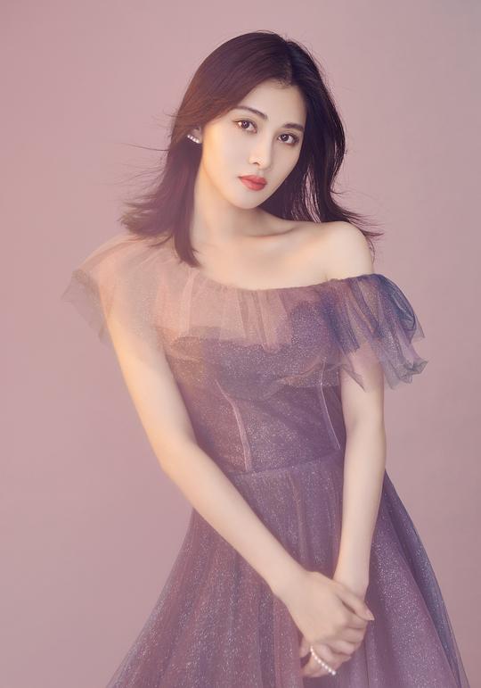 王俏霖 Qiaolin Wang