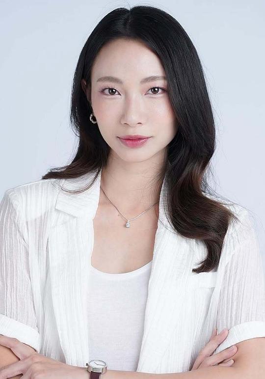 帕妮莎拉·库比茉格 Panisara Kulphimokg