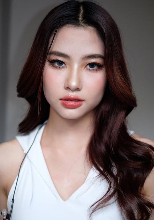 楠佩·艾琳·柯林斯 Nampetch Ilene Collins