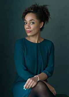 谭雅-洛雷塔·迪 Tanya-Loretta Dee