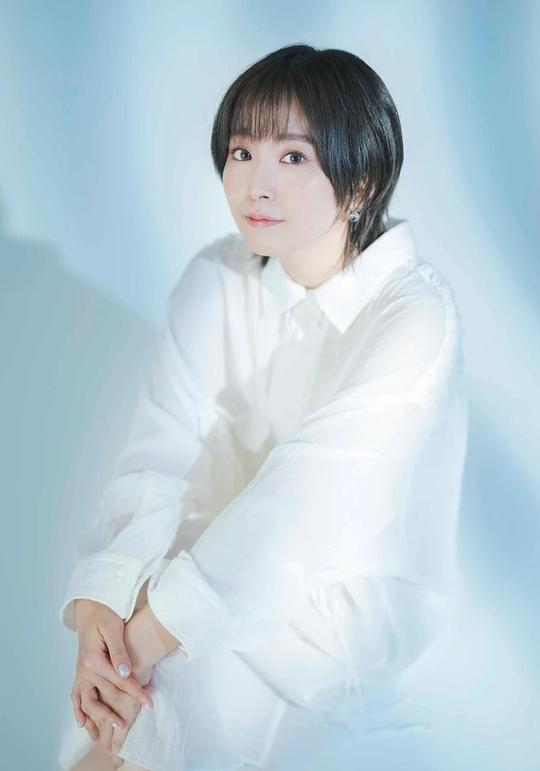 花守由美里 Yumiri Hanamori