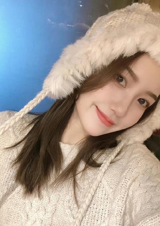 戴凤仪 Fengyi Dai