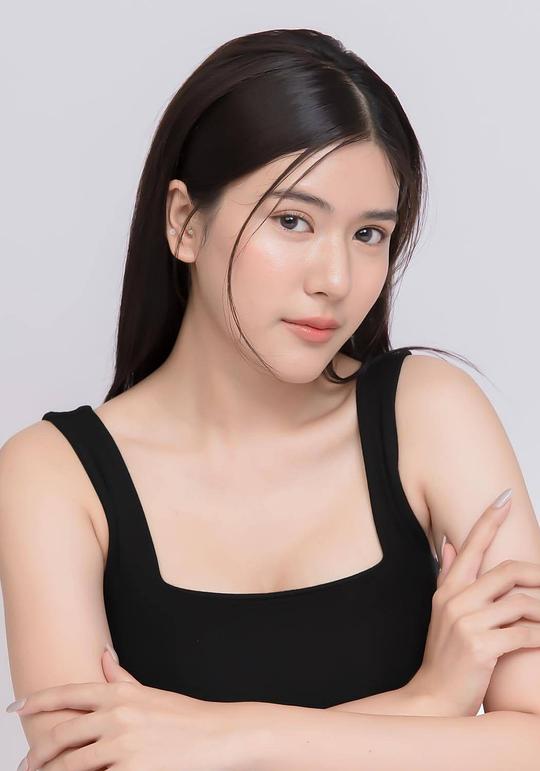 帕理莎亚·佳伦缇萨 Parisaya Jaronetisat