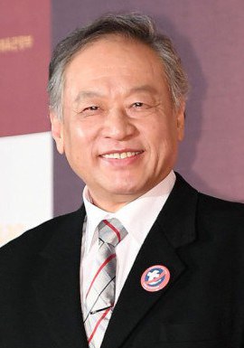 宋龙台 Song Yong-Tae