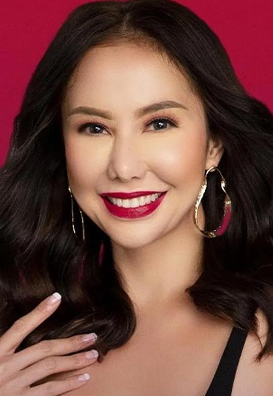 莫林·拉拉扎巴尔 Maureen Larrazabal