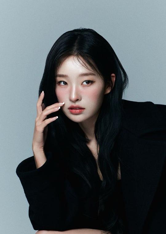 秦路鹿 Lulu Qin