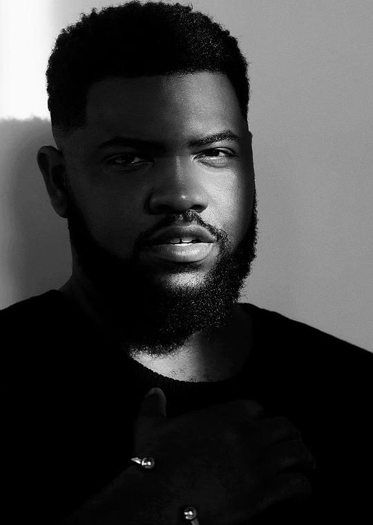 托比·班特法 Tobi Bamtefa