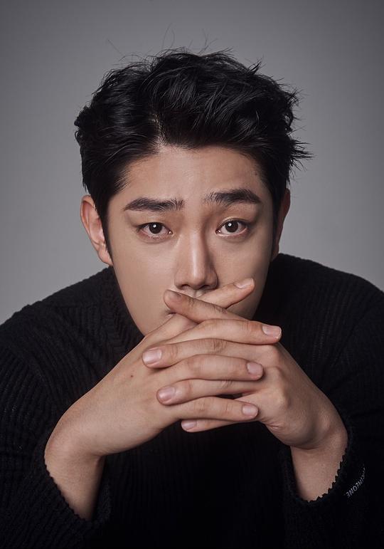 刘泰柱 Yoo Tae Joo