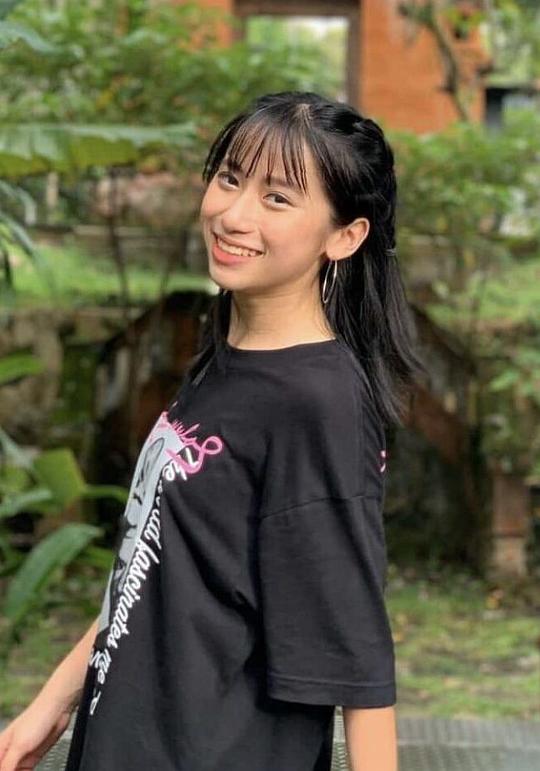 黄韻璇 Valere Ng