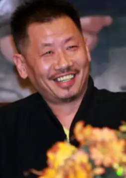 侯越秋 Yueqiu Hou