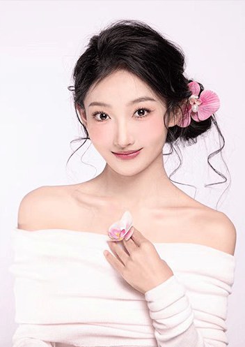 和佳蓉 Jiarong He