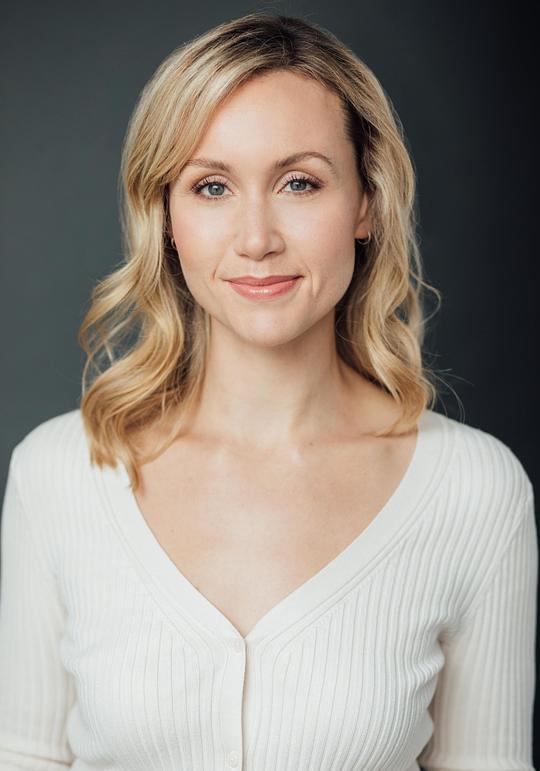 萨莎·巴里 Sasha Barry