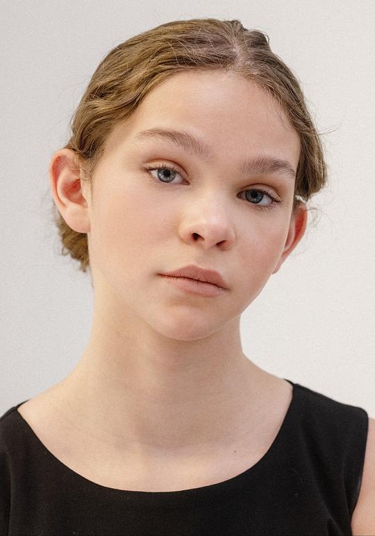 Ariane Thomson Ariane Thomson