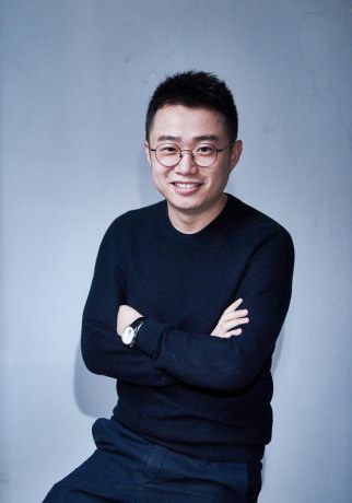 龙凌云 Lingyun Long