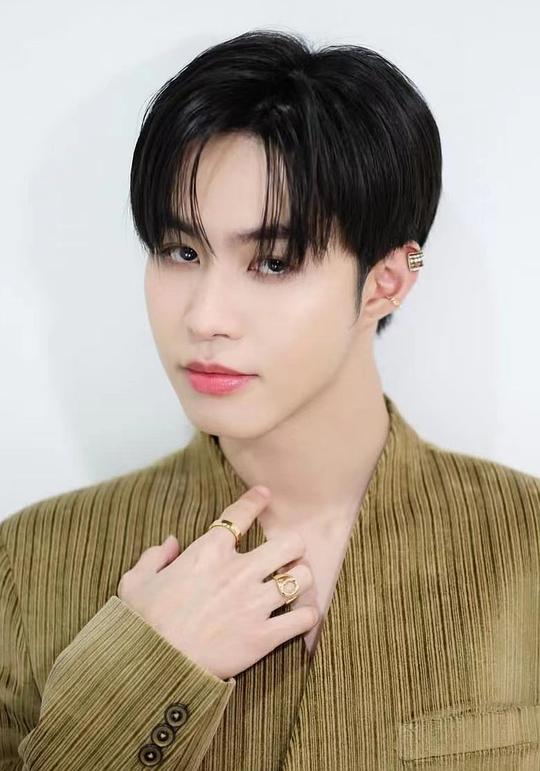 克里塔瓦·苏晚尼奇 Krittawat Suwanich