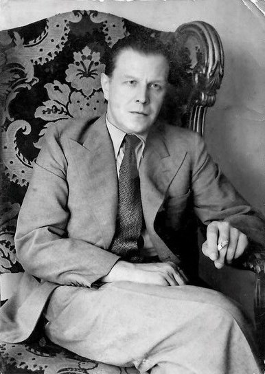 塔德乌什·多莱加-莫斯托维奇 Tadeusz Dołęga-Mostowicz