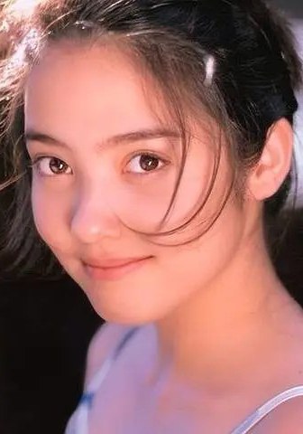 中山亚微梨 Emiri Nakayama