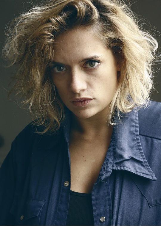 哈斐尔·卢梭 Raphaëlle Rousseau