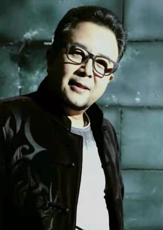 李墨言 Moyan Li