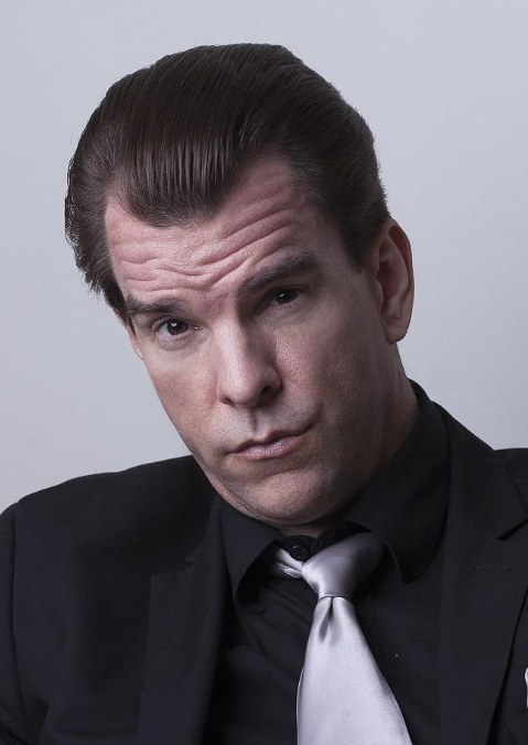 迈克尔·麦格隆 Michael McGlone