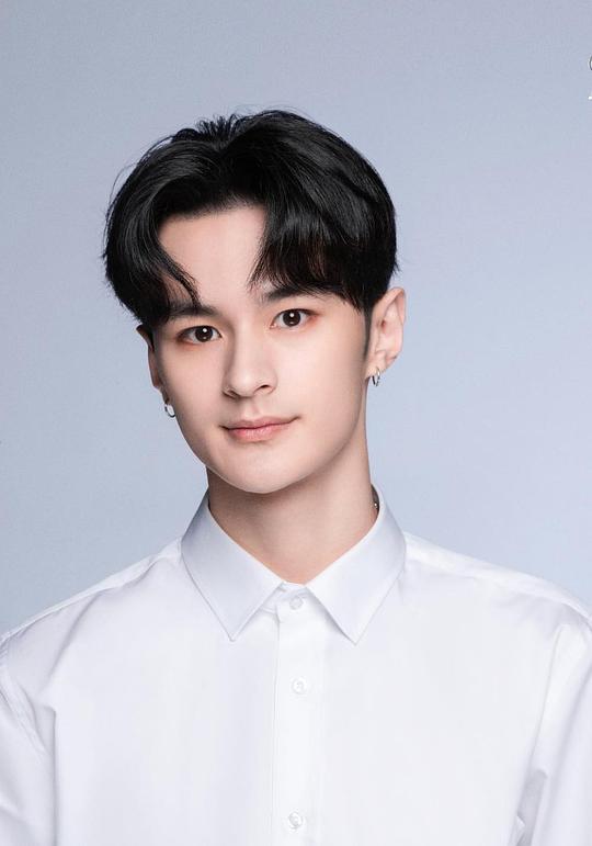 罗奕杰 Bobo Luo