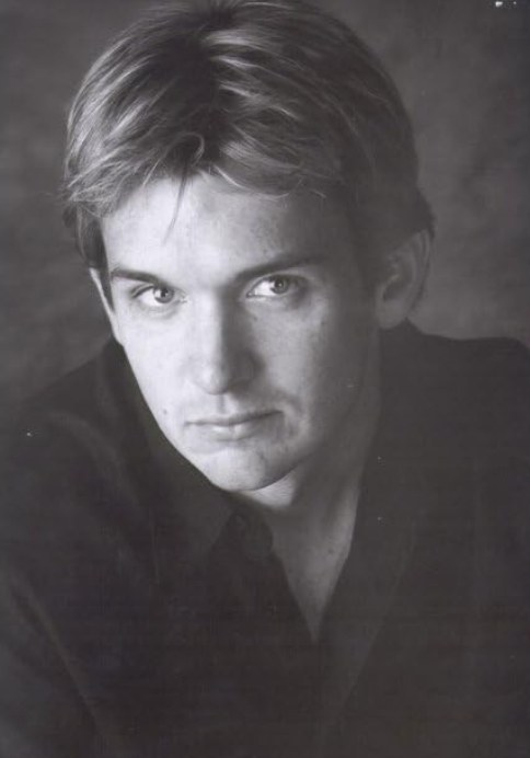 亚当·罗素·斯图尔特 Adam Russell Stuart