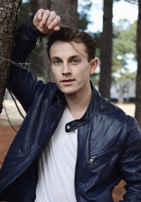 莱利·沃特斯 Reilly Walters
